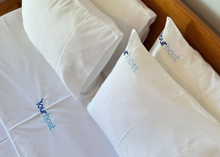 Casa Pintoras Garden And Pool Farm stay Vila Praia de Ancora