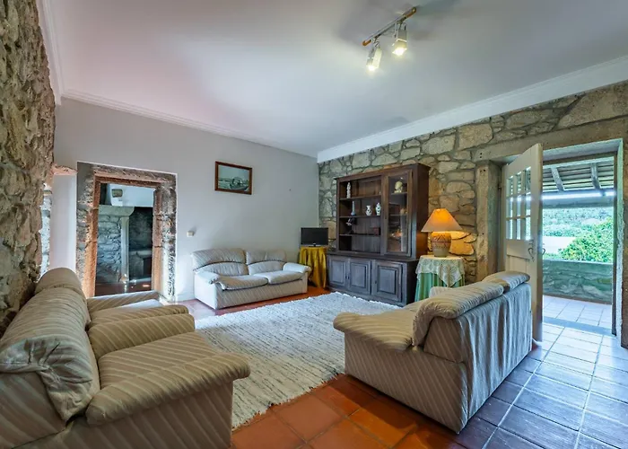 Casa Pintoras Garden And Pool